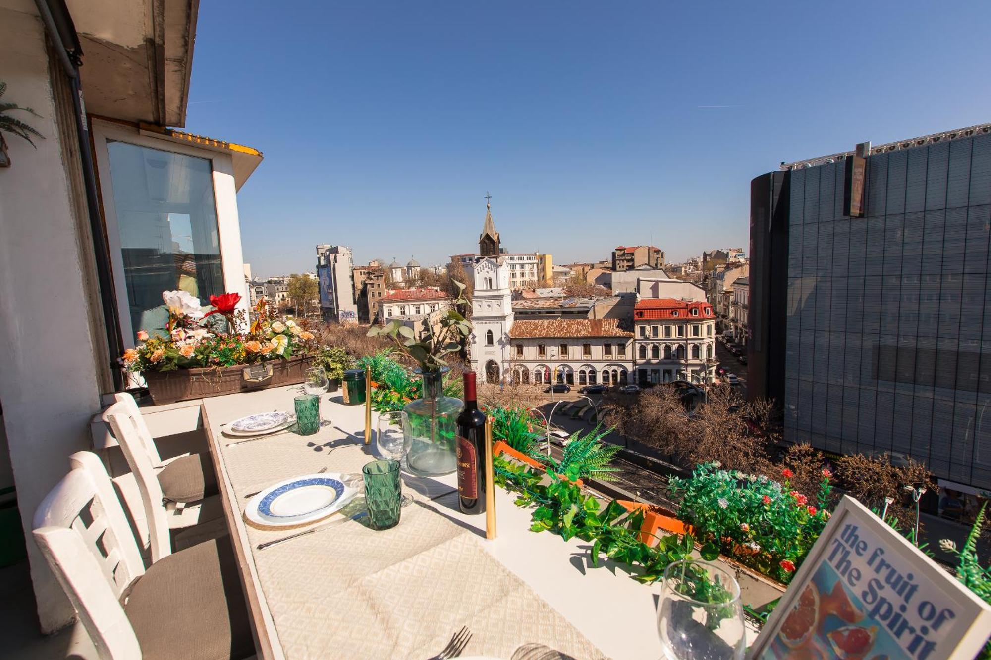 Old Town Apartment With Amazing View From The Balcony Βουκουρέστι Εξωτερικό φωτογραφία