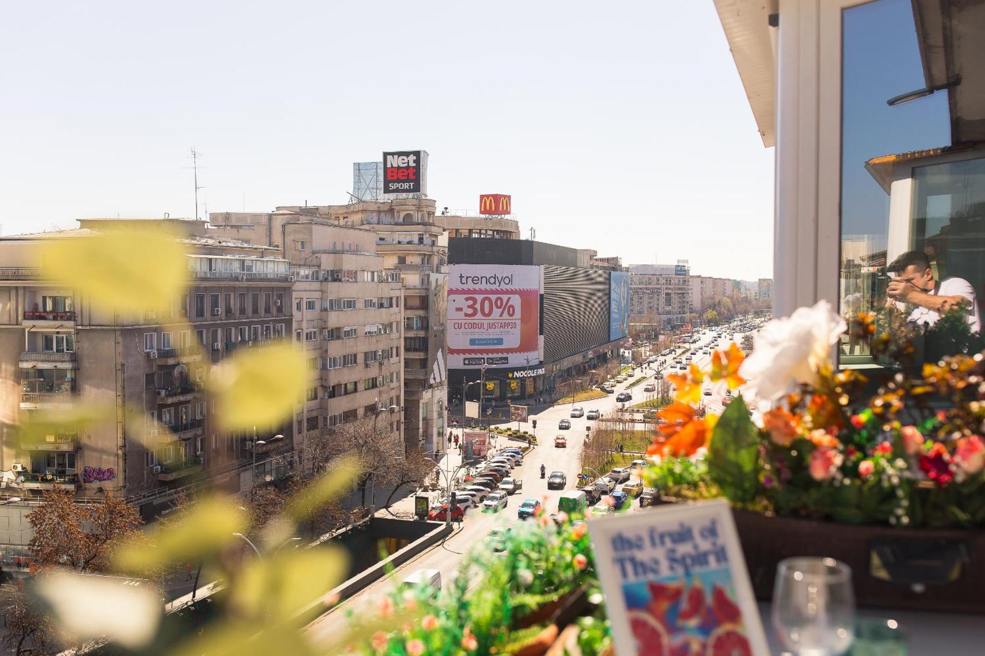 Old Town Apartment With Amazing View From The Balcony Βουκουρέστι Εξωτερικό φωτογραφία